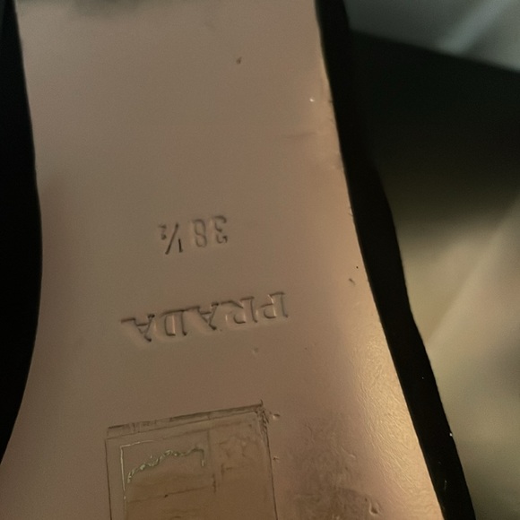 Authentic Prada velvet shoes - Picture 7 of 9